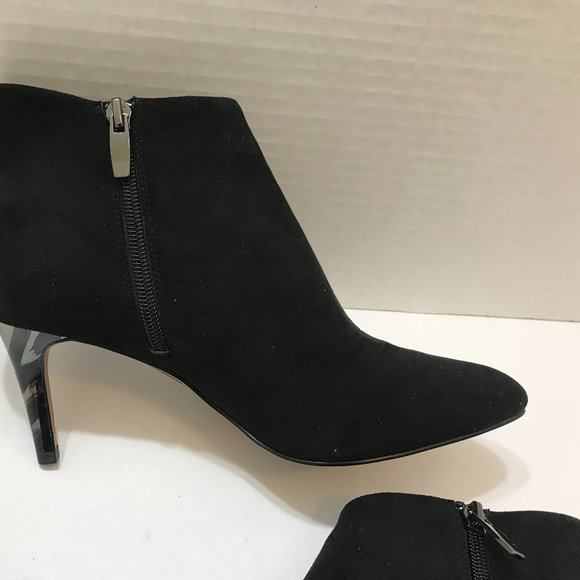 J.Renee’ Taper Toe Ankle Side Zip Bootie - Picture 11 of 11